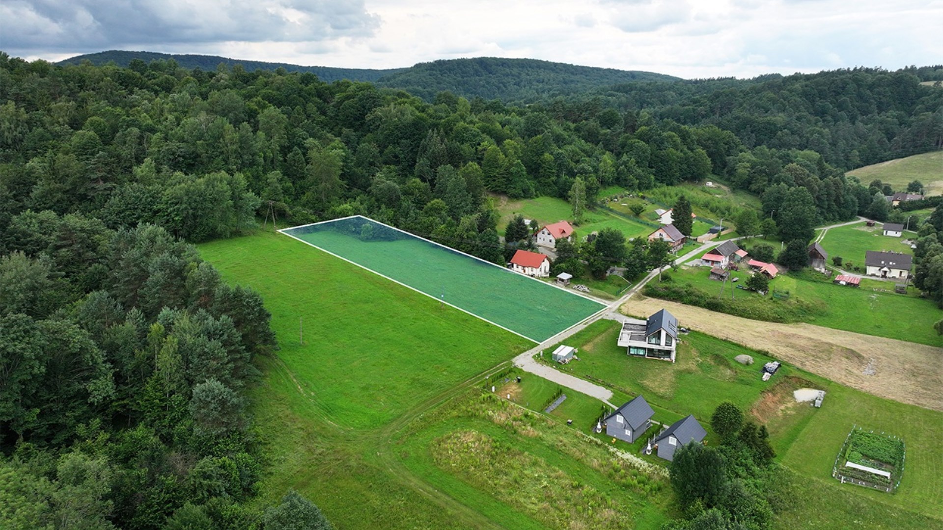 Bóbrka - działka budowlano - inwestycyjna