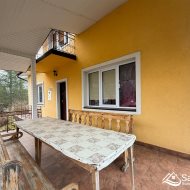 Dom niedaleko Jeziora Solińskiego