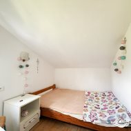 Działka inwestycyjna z domkiem letniskowym 