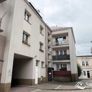 Mieszkanie 55 m² do remontu, 2 pokoje, Lesko